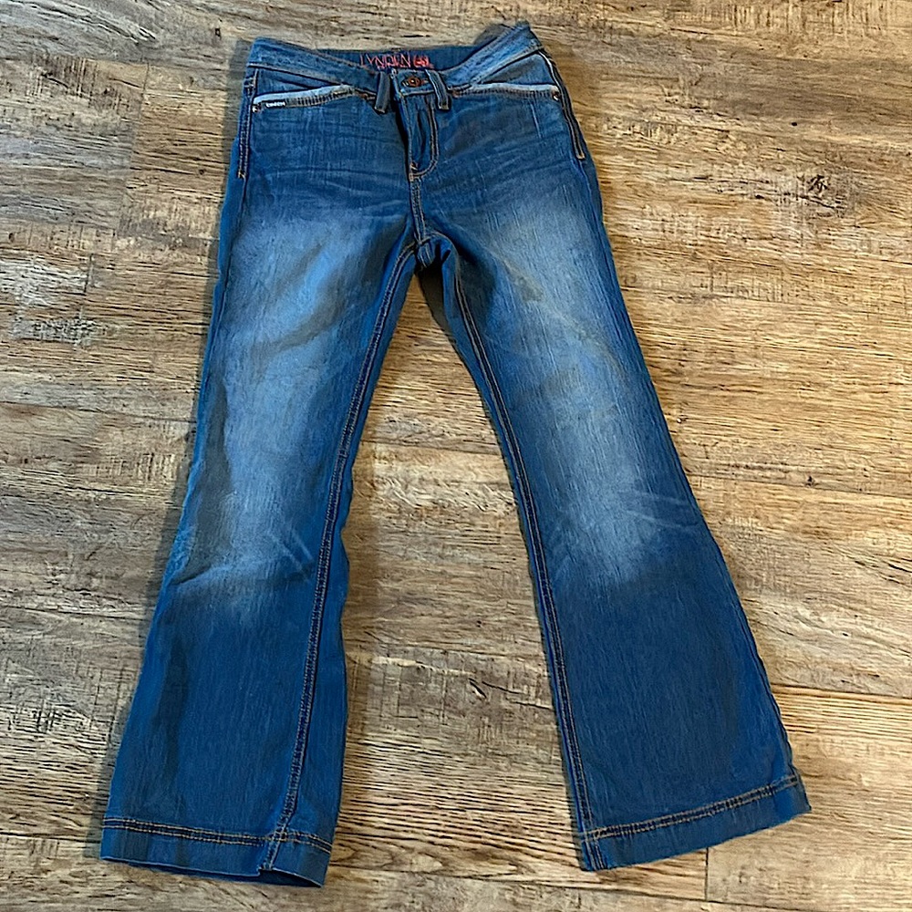 LYNDEN cinch.  Light wash jeans